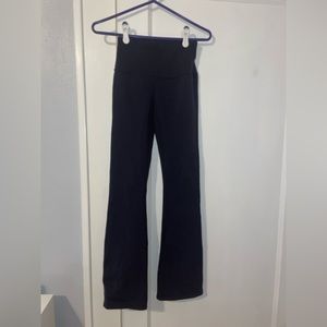 Alo Airbrush High-Waist Bootcut/ Yoga Leggings